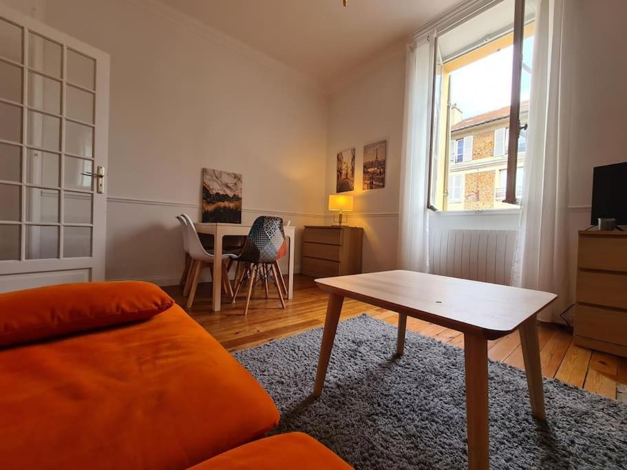 Apartment La Cle De Laurent - 2 Pieces Haussmannien Versailles